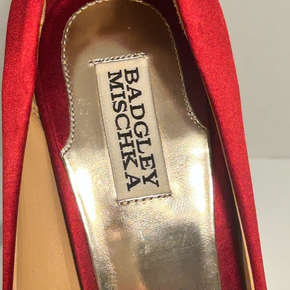 Badgley Mischka Red Satin Crystal Bow Peep Toe Stiletto Heels Size 10 - Picture 6 of 15